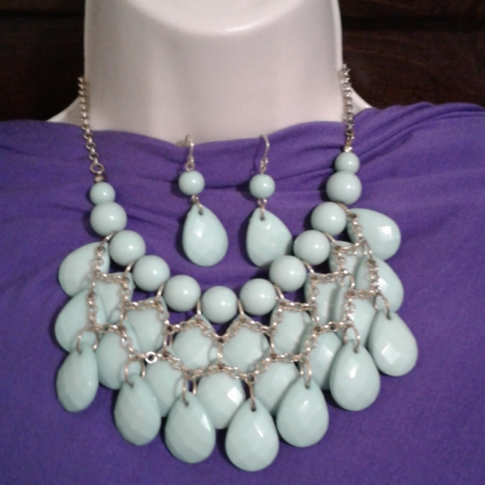 New Seagreen necklace and earring set